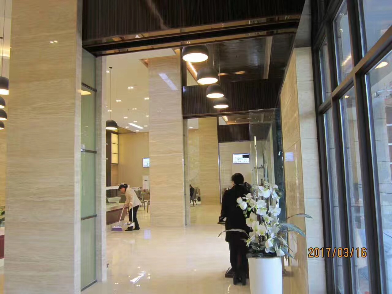 明鸿玻璃施工金湖御品售楼部 明鸿玻璃施工金湖御品售楼部